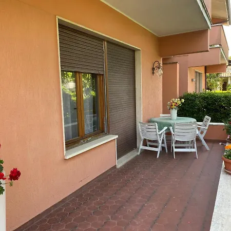 Villa Con Ampio Giardino A